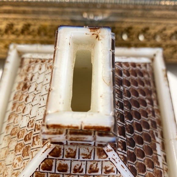 Antique Westmoreland Specialty Co. Milk Glass Schoolhouse Mustard Pot/Money Bank - Picture 15 of 17